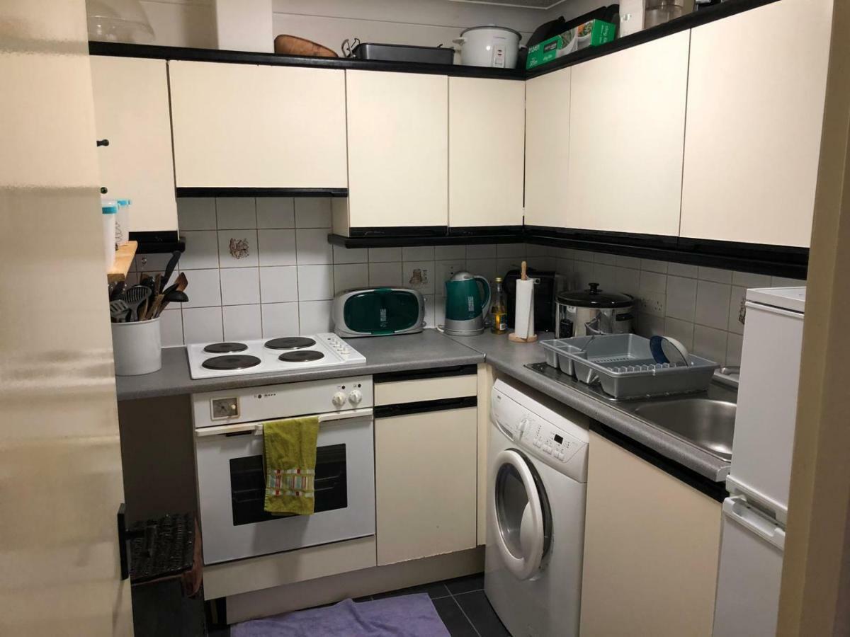 Kings Street Apartment *